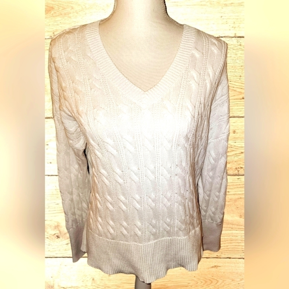 JONES NEW YORK  V-Neck Cable Knit  Sweater